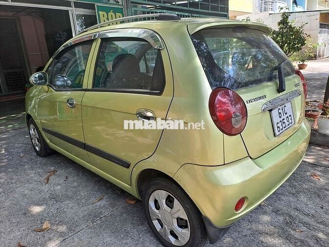 Chevrolet Spark 2010 Tự động Vàng chanh