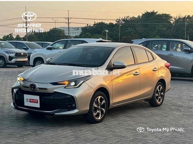 Toyota Vios G Cao cấp Nâu vàng 2023