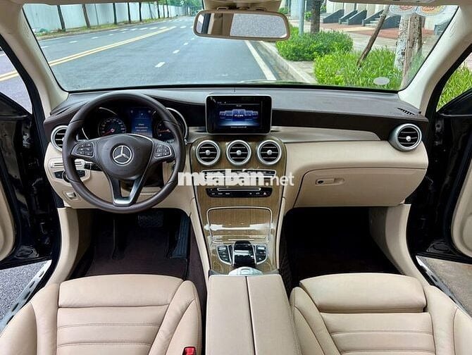 Mercedes-Benz GLC 250 - 2016