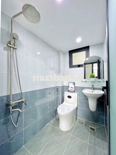Khai trương nhà xây mới 100%, Studio ban công Hòa Bình ngay Đầm Sen
