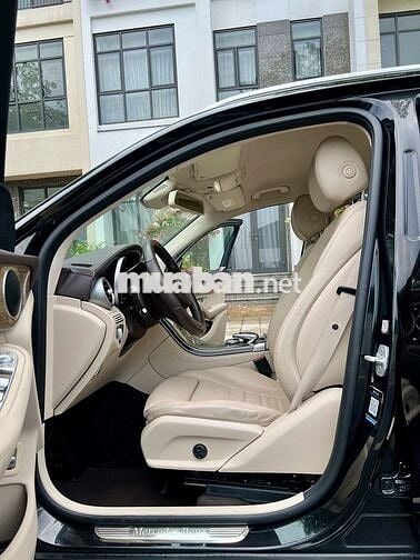 Mercedes-Benz GLC 250 - 2016