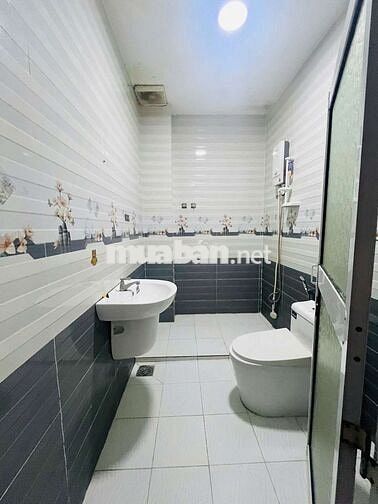 Cho thuê nhà góc 2 lầu 3PN KDC Công Ty 8, full nội thất, giá 8,5 triệu