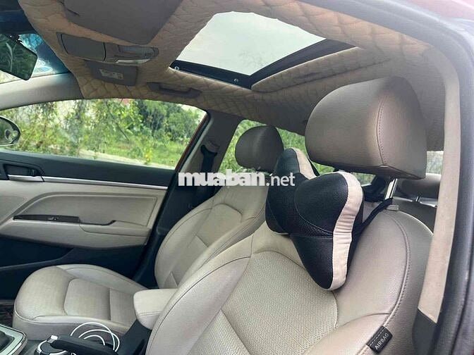 Hyundai Elantra 2.0 AT 2019 Đỏ