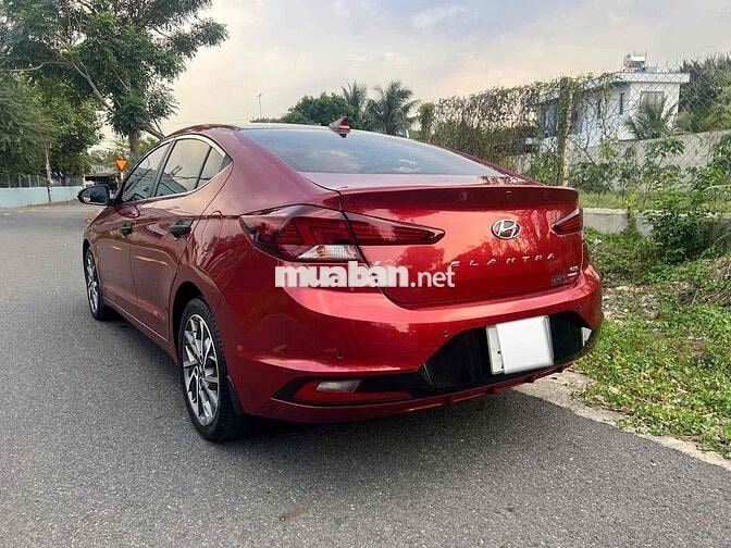 Hyundai Elantra 2.0 AT 2019 Đỏ
