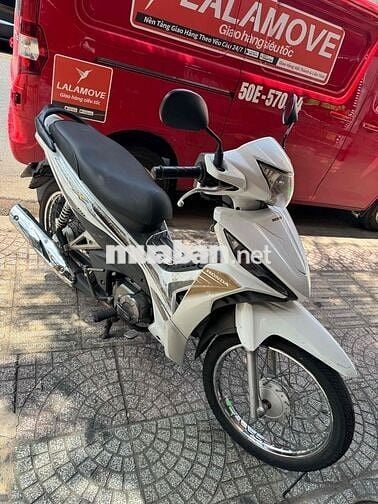 Honda Wave RSX 2015 Trắng Đã sử dụng
