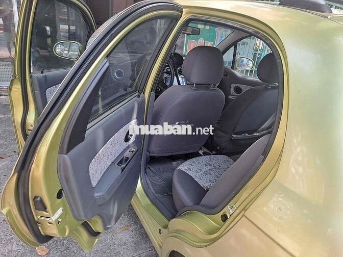 Chevrolet Spark 2010 Tự động Vàng chanh
