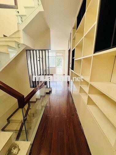 CHO THUÊ BIỆT THỰ ĐẸP MTĐS TÂN QUY - QUẬN 7 - GIÁ 35tr/th