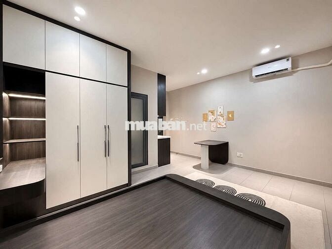 1 Phòng Ngủ Ban Công giá rẻ FULL NỘI THẤT Gần CVPM 