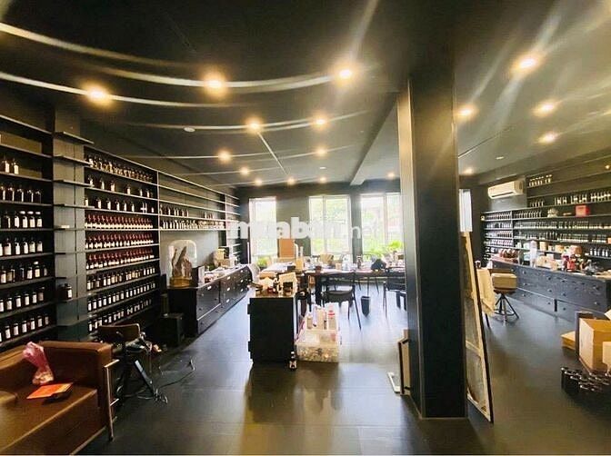 Cho Thuê Biệt Thự Mặt Tiền Hồ Văn Huê, P9, Giá Chỉ 35 Triệu