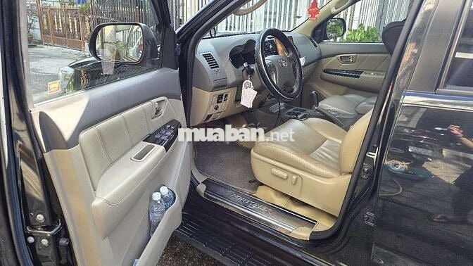 Toyota Fortuner 2013 Đen 118.000 km Ghế da zin