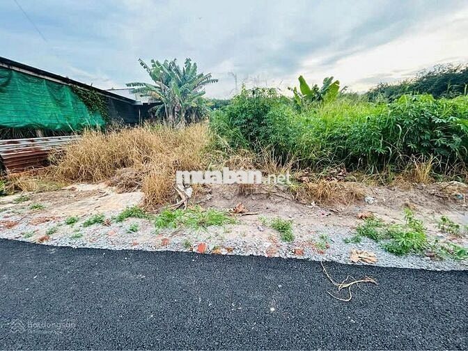 Chủ gửi bán lại lô 309m² sẵn 100m2 TC, sau chợ An Linh-Phú Giáo cũ