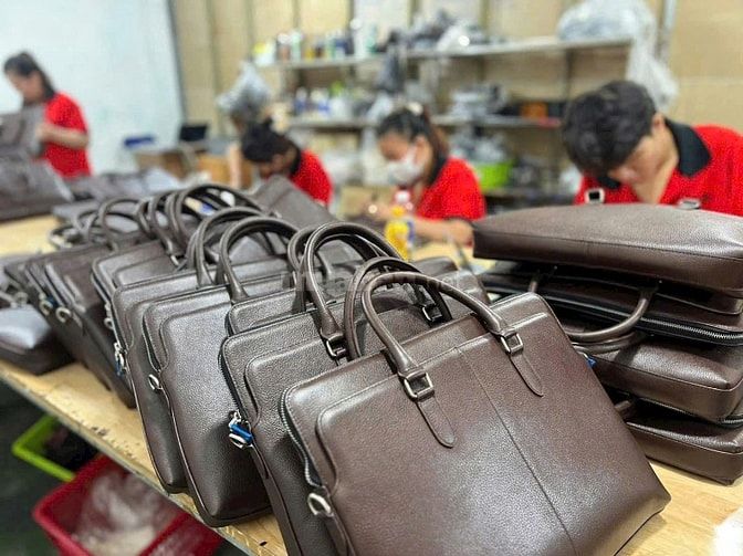 Xưởng Đồ Da Trường Chinh tại TPHCM - Tìm Đối Tác Mua Sỉ 