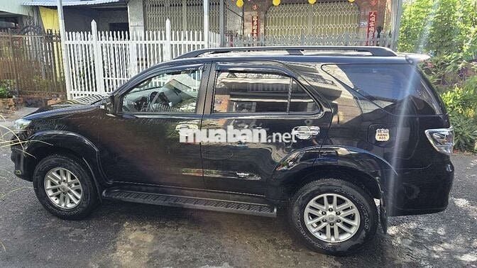 Toyota Fortuner 2013 Đen 118.000 km Ghế da zin