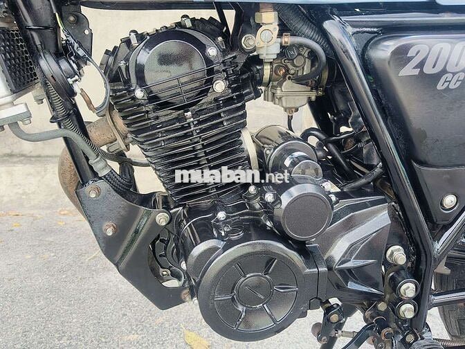 GPX Legend 200 2019 Xám 13.000 km