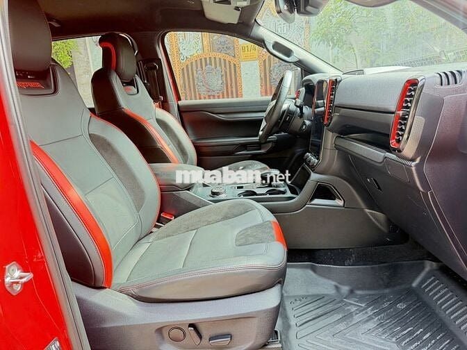 Ford Tourneo Trắng 33.000 km Thái Lan