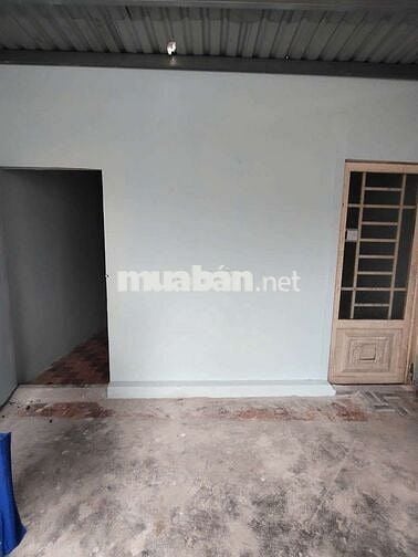 CHO THUÊ NHÀ MỚI SƠN SỬA CẤP 4 HẺM C3 XE TẢI VÔ TỚI NHÀ - 6TR