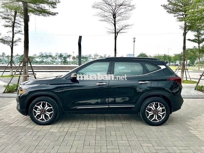 Kia Seltos Premium 1.6 AT 2023 - 588 Triệu