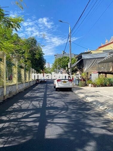 Cho thuê mặt bằng đối diện trường chuyên Lê Quý Đôn, gần cầu Rồng