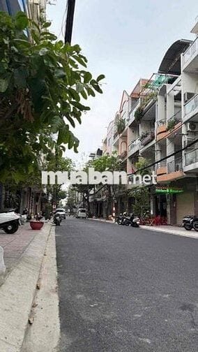 cho thuê nhà mặt tiền bàu cát 8m x 18m 3 lầu giá tốt chỉ 40tr