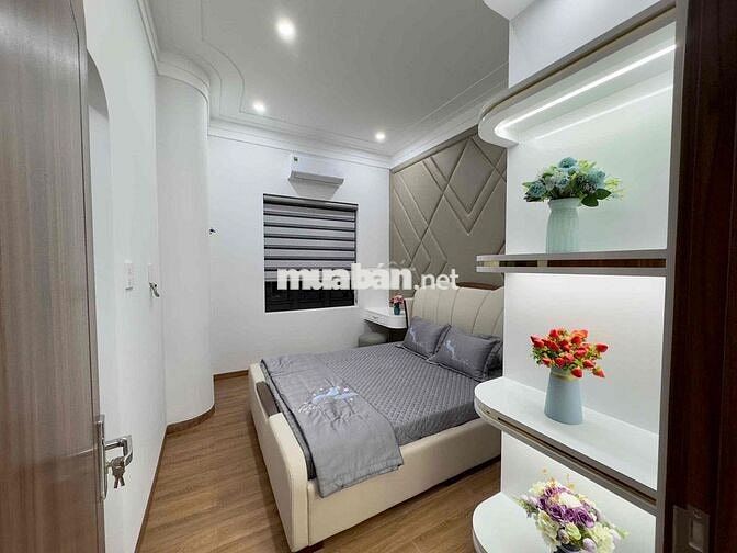 241 CHO THUÊ NHÀ MẶT TIỀN 7M5 HƯỚNG ĐÔNG MÁT MẼ