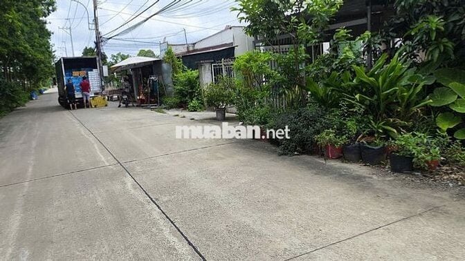 Bán lô đất vườn có sẵn thổ cư Dt 20X40m ở Củ Chi, TP HCM