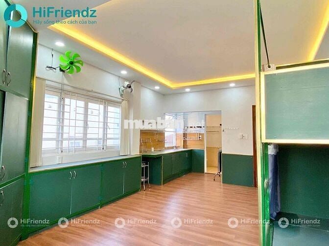 Cho Thuê Căn Hộ 4 Giường - Phòng Rộng - Có Bancol Th - Máy Giặt Riêng