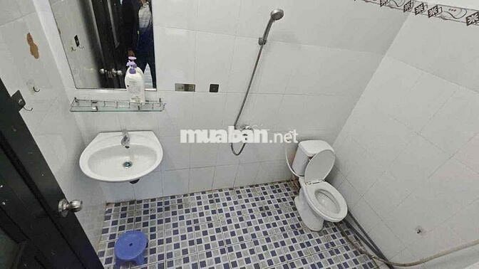 Phòng Trọ Full Cửa sổ , Gần Bxe Q8 , Free Xe , Full nthat , vào ở ngay