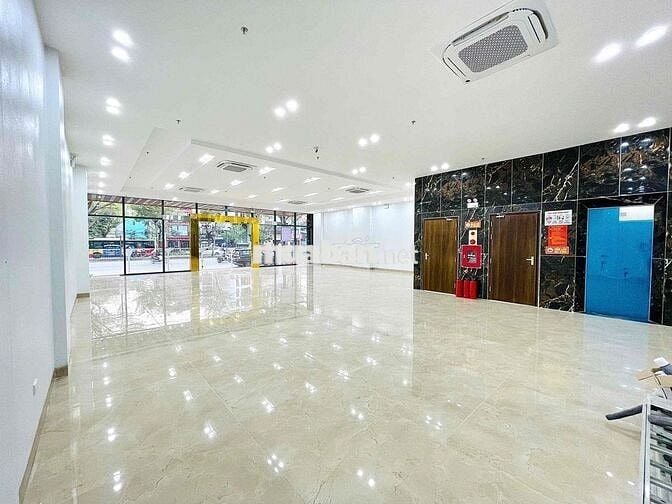 TÒA NHÀ VĂN PHÒNG CHO THUÊ 1. ĐỊA CHỈ: Số 17 Trịnh Văn Bô, phường Phươ