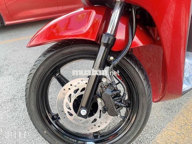 Honda SH150 Ý Đỏ đen Zin chưa chạm