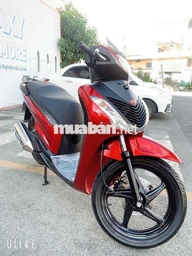 Honda SH150 Ý Đỏ đen Zin chưa chạm