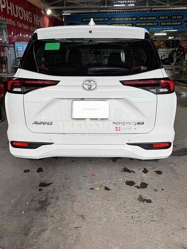 Toyota Avanza Premio 12/2023 AT