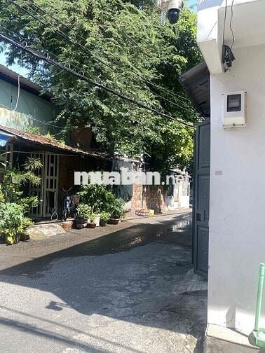 1 tỏi 950 - nhà SHR cách HXH chỉ 10m sát Emart Phan Huy Ích