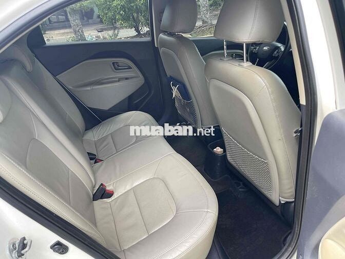 KIA RIO 2012 Trắng Tự động 85000 km - xe zin đẹp