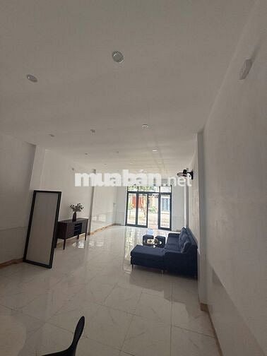 Cho thuê nhà C4 đường DIỆP MINH CHÂU- Hòa Xuân. Giá 11tr/tháng