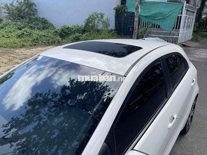 KIA RIO 2012 Trắng Tự động 85000 km - xe zin đẹp