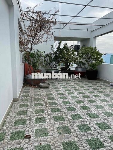 Bán nhà MT gần đường Độc Lập, 5 lầu, 4.9x22m, giá 16tỷ5