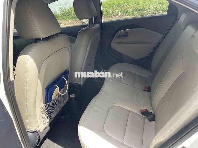 KIA RIO 2012 Trắng Tự động 85000 km - xe zin đẹp