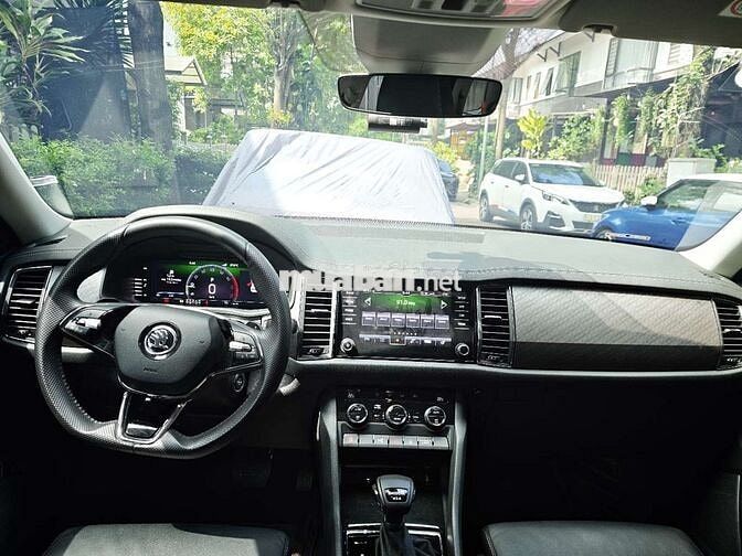 Skoda Kodiaq 2.0 4x4 bản full siêu lướt