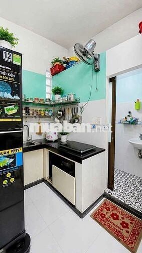 Nhà ngã tư ga Hà Huy giáp 57 M2 chỉ 2,x tỷ