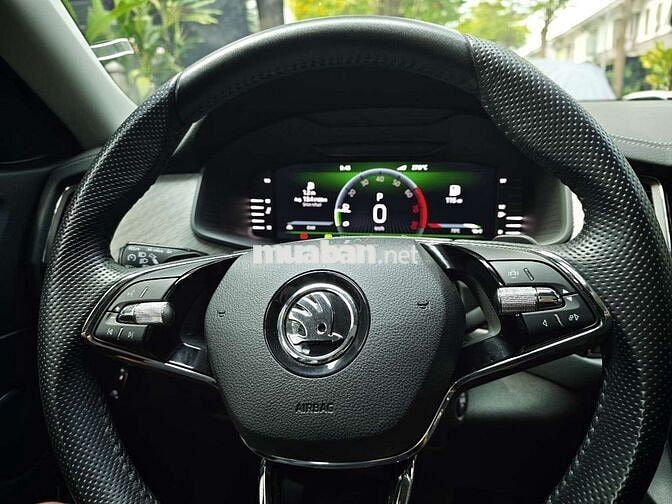 Skoda Kodiaq 2.0 4x4 bản full siêu lướt