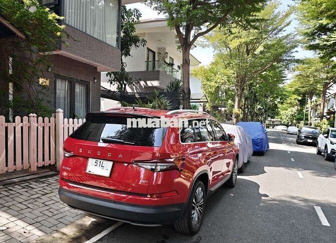 Skoda Kodiaq 2.0 4x4 bản full siêu lướt
