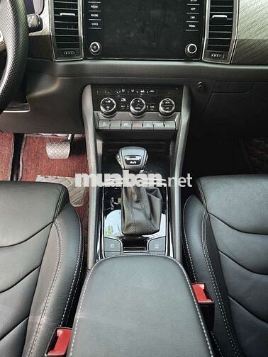 Skoda Kodiaq 2.0 4x4 bản full siêu lướt