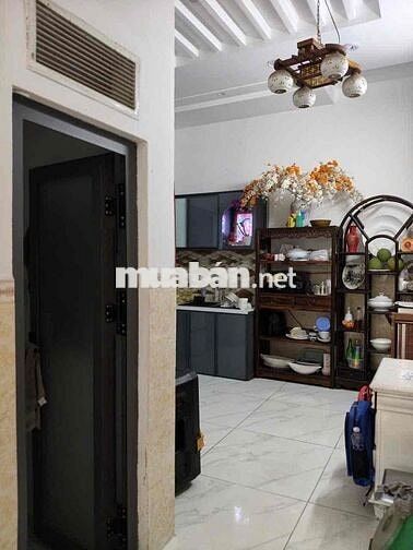 Bán nhà 1sẹc đường 18b, hẻm 8m thông Gò xoài, sổ Hồng, pháp lý chuẩn