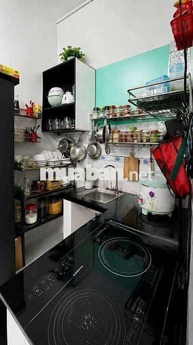 Nhà ngã tư ga Hà Huy giáp 57 M2 chỉ 2,x tỷ