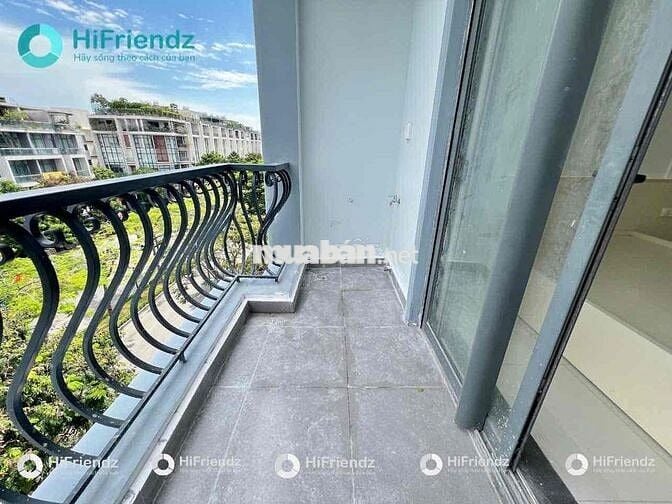 STUDIO CỰC RỘNG TRONG VẠN PHÚC CITY, FULL NỘI THẤT CAO CẤP NHƯ HÌNH