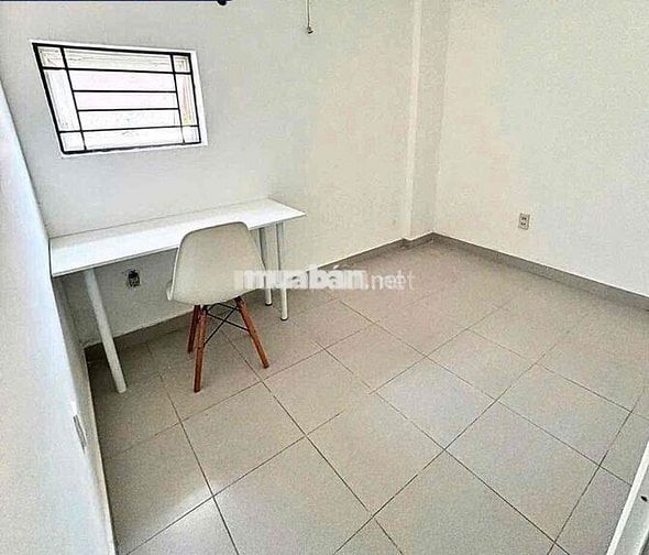 Giá Rẻ!! Cho Thuê 2PN 40m2 Balcon_Giờ Tự Do_4ng3xe Ngay SVĐ Phú Thọ