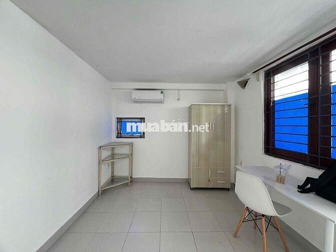 Giá Rẻ!! Cho Thuê 2PN 40m2 Balcon_Giờ Tự Do_4ng3xe Ngay SVĐ Phú Thọ
