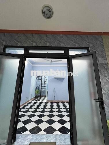 Nhà nguyên căn hẻm 55 Nguyễn Văn Công