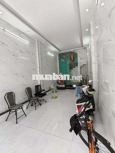 Mặt tiền Kinh doanh Kinh Dương Vương Phường 12 Quận 6, 4m x 11m