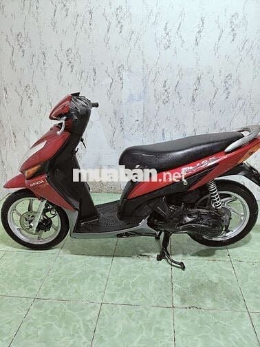 Honda Click màu Đỏ